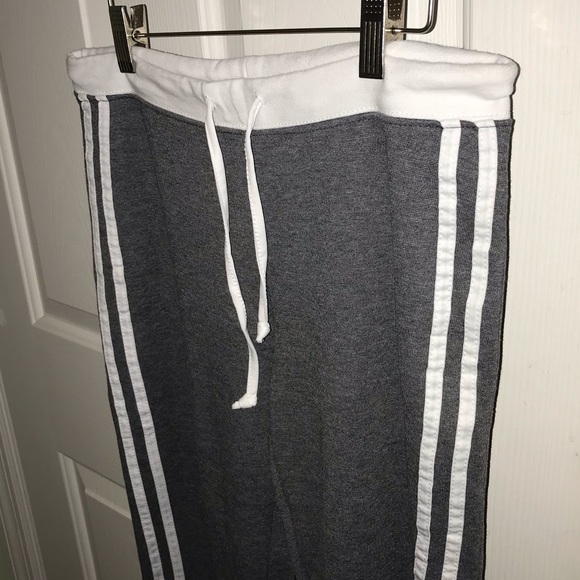 FREE IN BUNDLE - C.W. Sport S Capri Pants - Picture 5 of 9